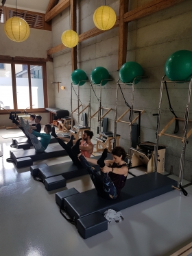  - Cours Pilates à Genève - Studio Pilates de grande qualité - Le Pilates Loft Thônex